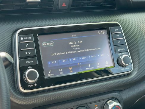 Certified 2022 Nissan Kicks S image 18