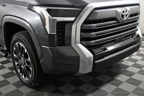 Used 2023 Toyota Tundra Limited image 35