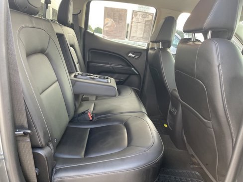 Used 2017 GMC Canyon SLT image 14