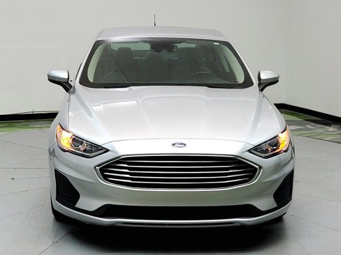 Used 2019 Ford Fusion S image 2