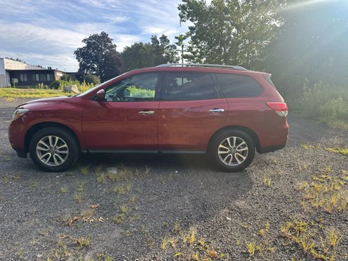 Used 2014 Nissan Pathfinder SV image 8