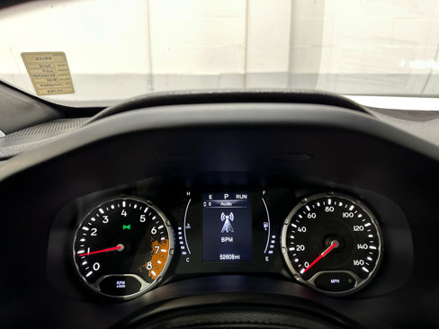 Used 2018 Jeep Renegade Altitude image 46