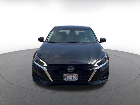 Used 2023 Nissan Altima 2.5 SV image 3