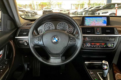Used 2015 BMW 320i Sedan image 5