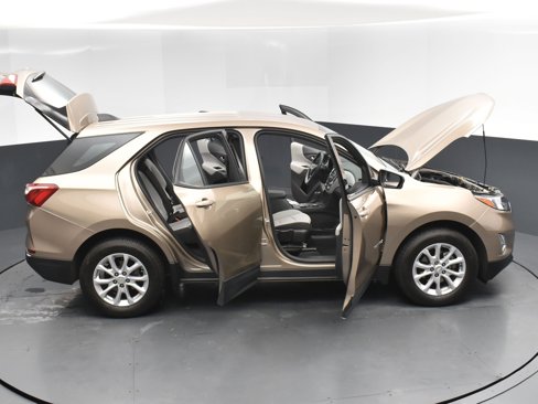 Used 2018 Chevrolet Equinox LS image 18