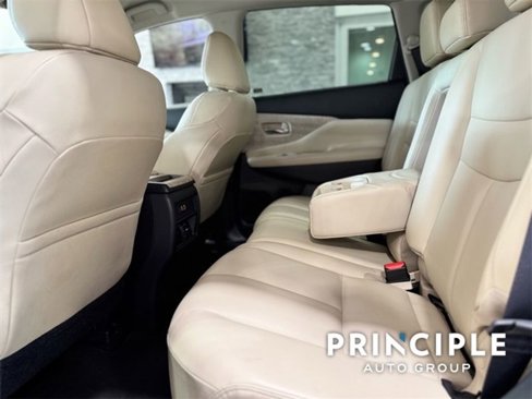 Used 2023 Nissan Murano SV image 13