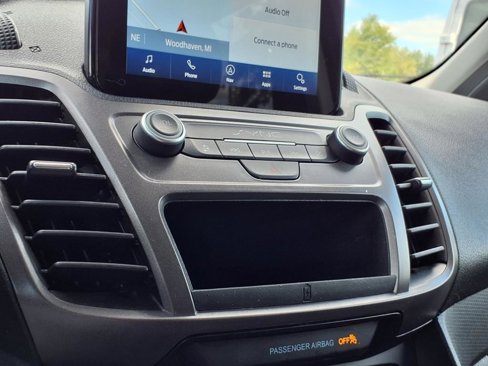 Used 2020 Ford Transit Connect XLT image 11