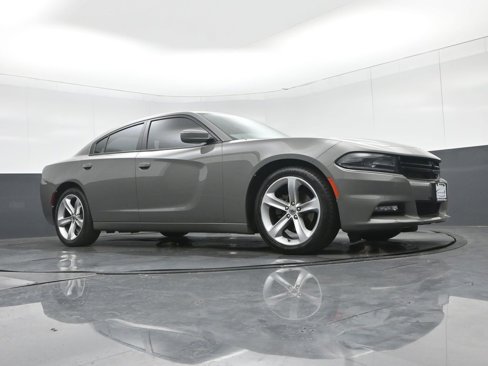 Used 2017 Dodge Charger SXT w/ Plus Group image 50