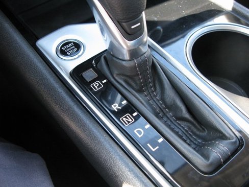 Used 2024 Nissan Altima 2.5 SV image 19