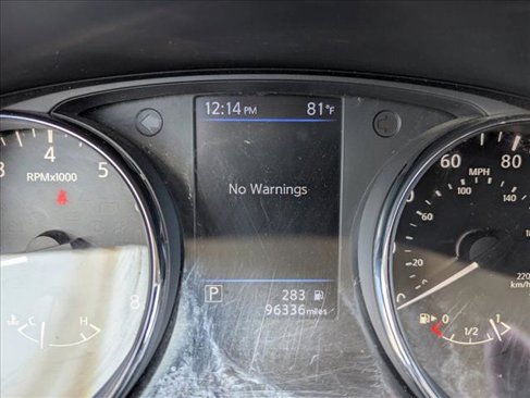 Used 2020 Nissan Rogue SL image 16