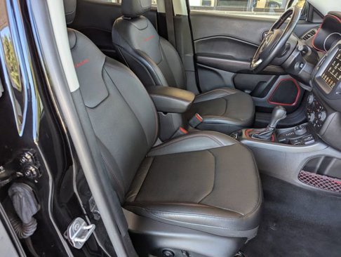 Used 2021 Jeep Compass Trailhawk image 37