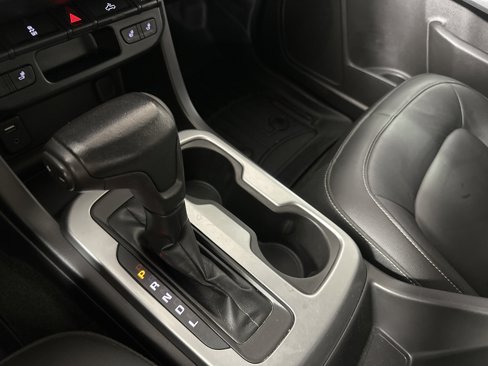 Used 2017 Chevrolet Colorado LT w/ Luxury Package, Chrome image 18