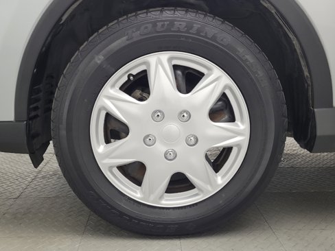 Used 2018 Toyota RAV4 LE image 31