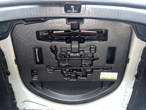 Used 2021 Toyota Corolla SE image 30