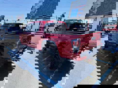 Used 2020 Toyota Tacoma TRD Off-Road image 7