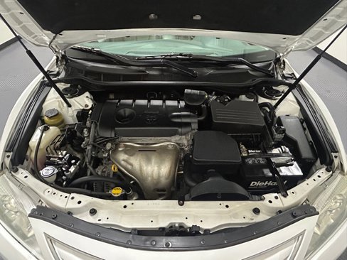 Used 2010 Toyota Camry image 17