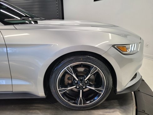 Used 2015 Ford Mustang Coupe image 33