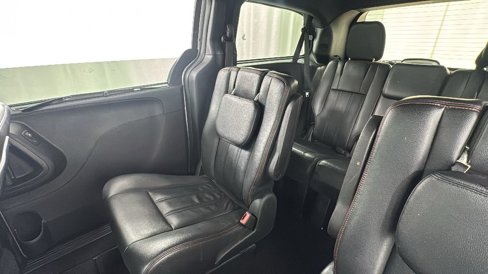Used 2018 Dodge Grand Caravan GT image 14