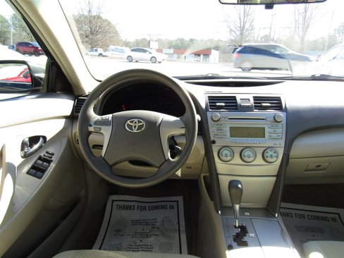 Used 2009 Toyota Camry image 18
