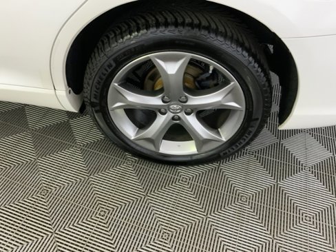Used 2015 Toyota Venza XLE image 17