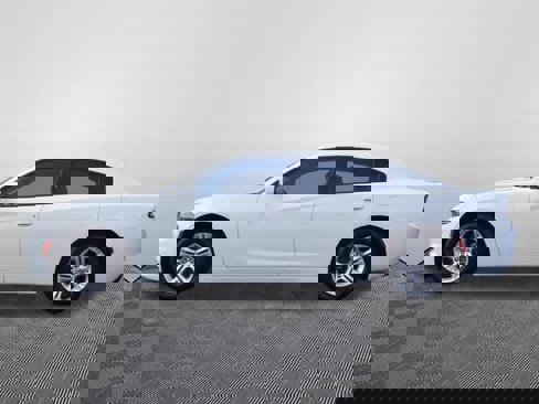 Used 2022 Dodge Charger SXT image 2