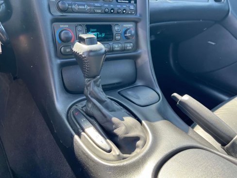 Used 1999 Chevrolet Corvette Convertible w/ Memory Pkg image 10