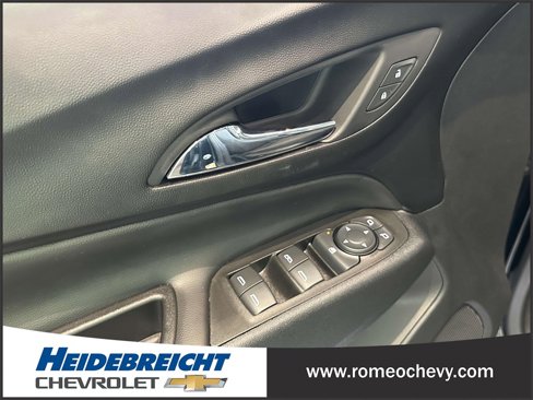 Used 2022 Chevrolet Equinox LT image 17