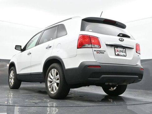 Used 2011 Kia Sorento EX w/ Premium Pkg image 25