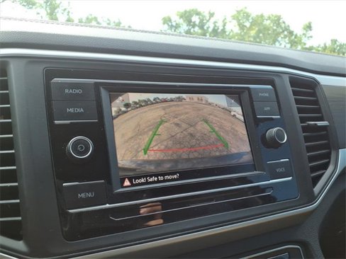 Used 2022 Volkswagen Atlas SE image 43