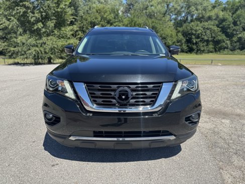 Used 2020 Nissan Pathfinder SL image 2