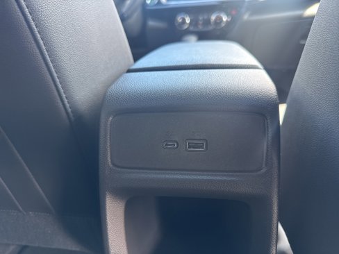 New 2025 Chevrolet Trax RS w/ Sunroof Package image 24