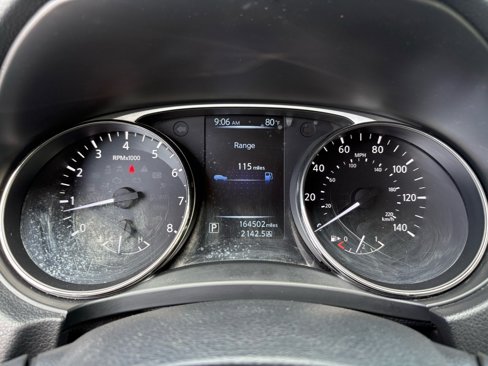 Used 2015 Nissan Rogue SV image 21