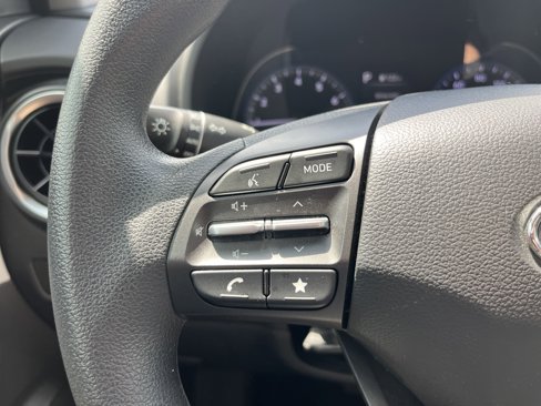 Used 2023 Hyundai Kona SEL w/ Cargo Package image 11