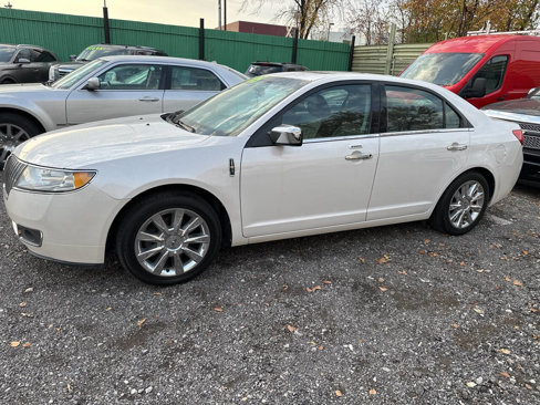 Used 2010 Lincoln MKZ AWD image 1