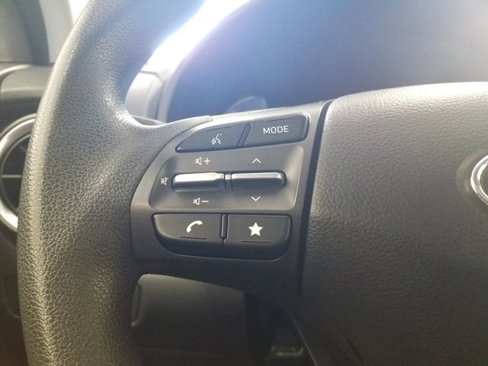 Used 2023 Hyundai Kona SEL image 5