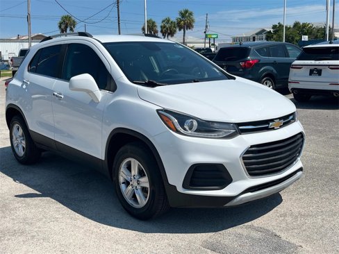 Used 2018 Chevrolet Trax LT w/ LT Convenience Package image 7