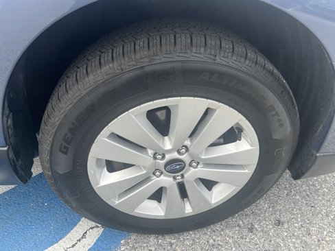 Used 2018 Subaru Outback 2.5i Premium image 12