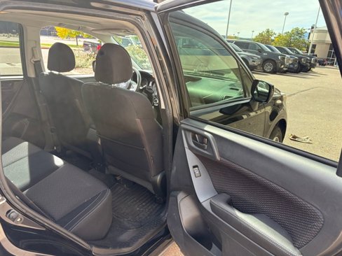 Used 2017 Subaru Forester 2.5i Premium image 23
