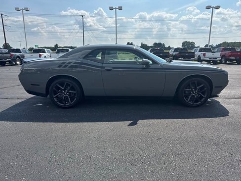 Used 2019 Dodge Challenger SXT w/ Blacktop Package image 6