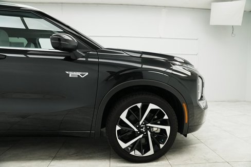 Used 2025 Mitsubishi Outlander SEL image 11