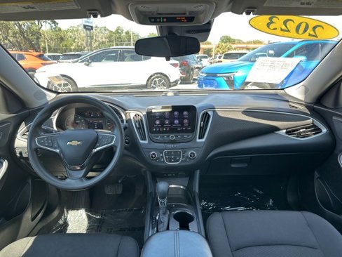 Used 2023 Chevrolet Malibu LT image 35