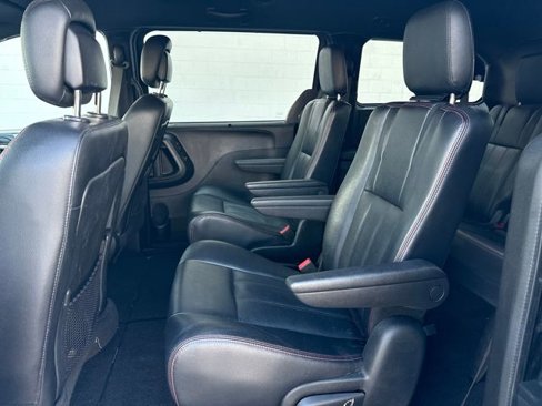 Used 2018 Dodge Grand Caravan GT image 26