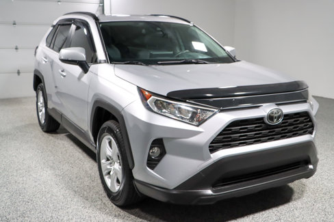 Used 2019 Toyota RAV4 XLE image 5