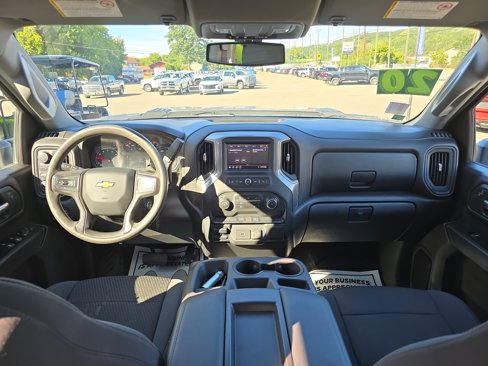 Used 2020 Chevrolet Silverado 2500 Custom w/ Custom Value Package image 15