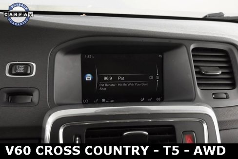 Used 2016 Volvo V60 T5 Cross Country w/ Climate Package image 32