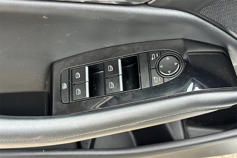 Used 2021 MAZDA MAZDA3 s image 11