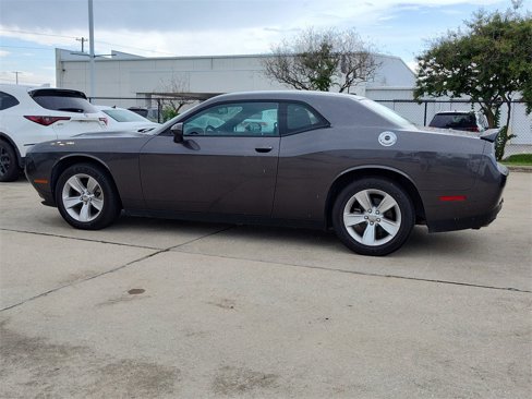 Used 2023 Dodge Challenger SXT image 5