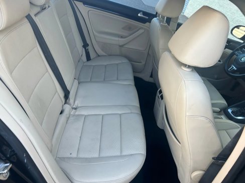 Used 2014 Volkswagen Jetta TDI image 19