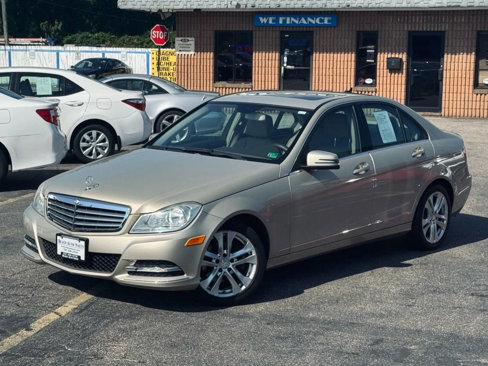 Used 2012 Mercedes-Benz C 300 4MATIC Sedan image 2