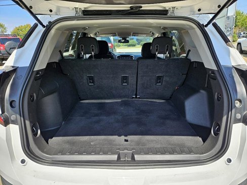 Used 2020 GMC Terrain SLE image 14